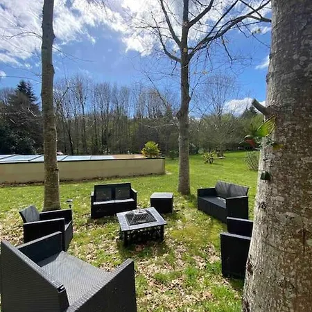 Cornouaille Piscine Ou Jacuzzi Hébergement de vacances Saint-Évarzec